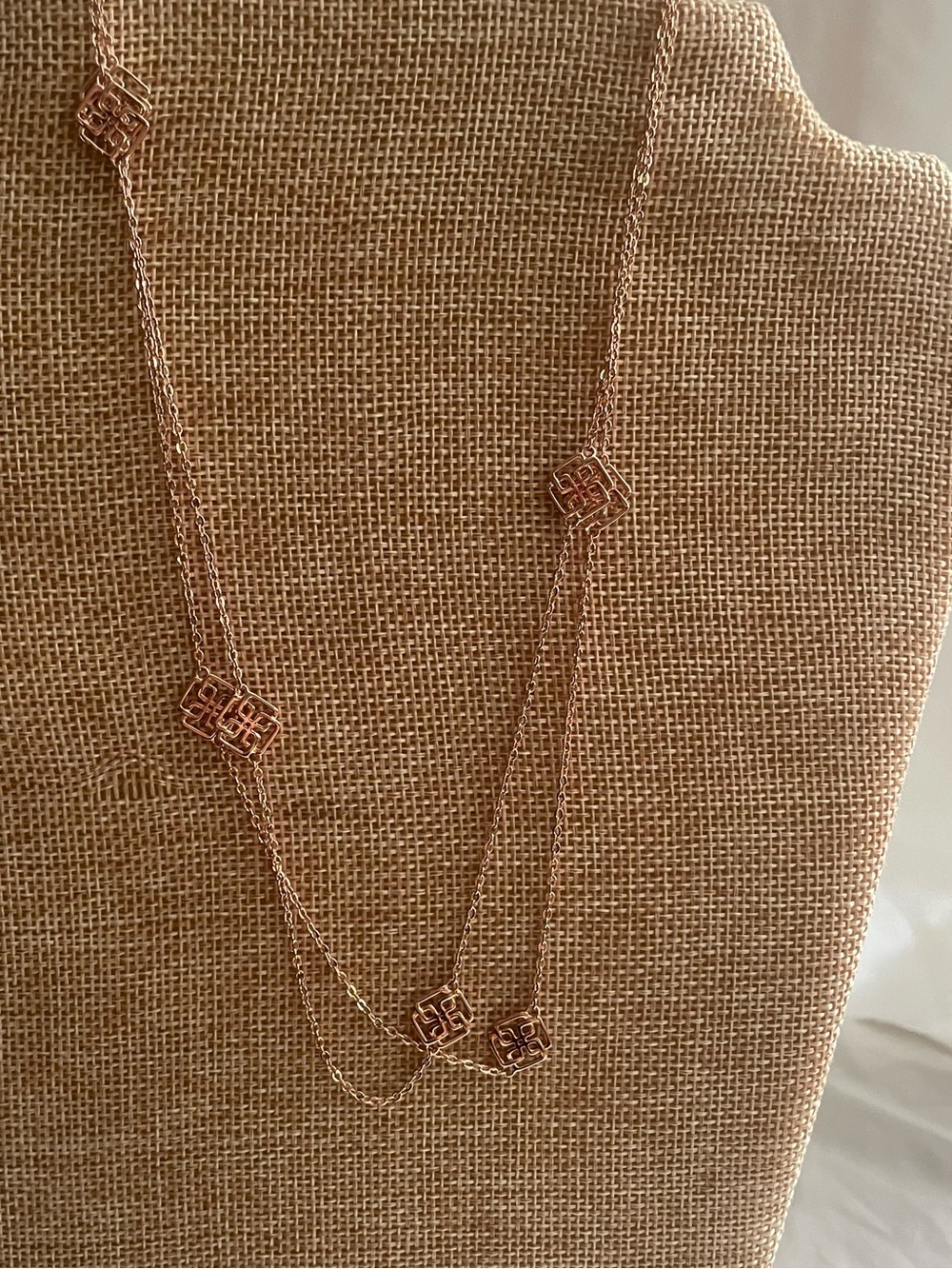 4 necklace - Picture 5 of 8